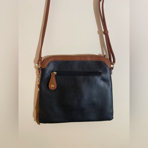 G.H. Bass & Co. Crossbody Black and Brown Leather Purse - Picture 4 of 6